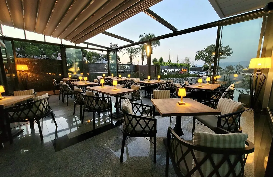 Wyndham Grand Izmir Ozdilek Thermal & Spa-1